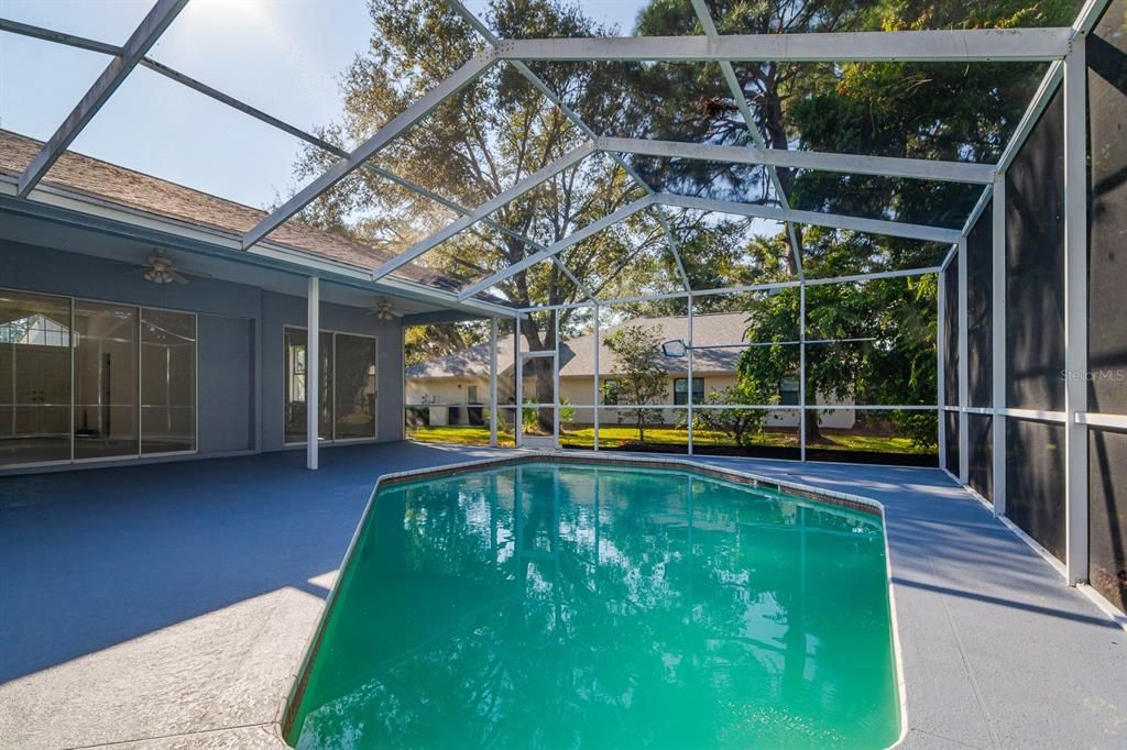 Active With Contract: $699,999 (4 beds, 2 baths, 2359 Square Feet)