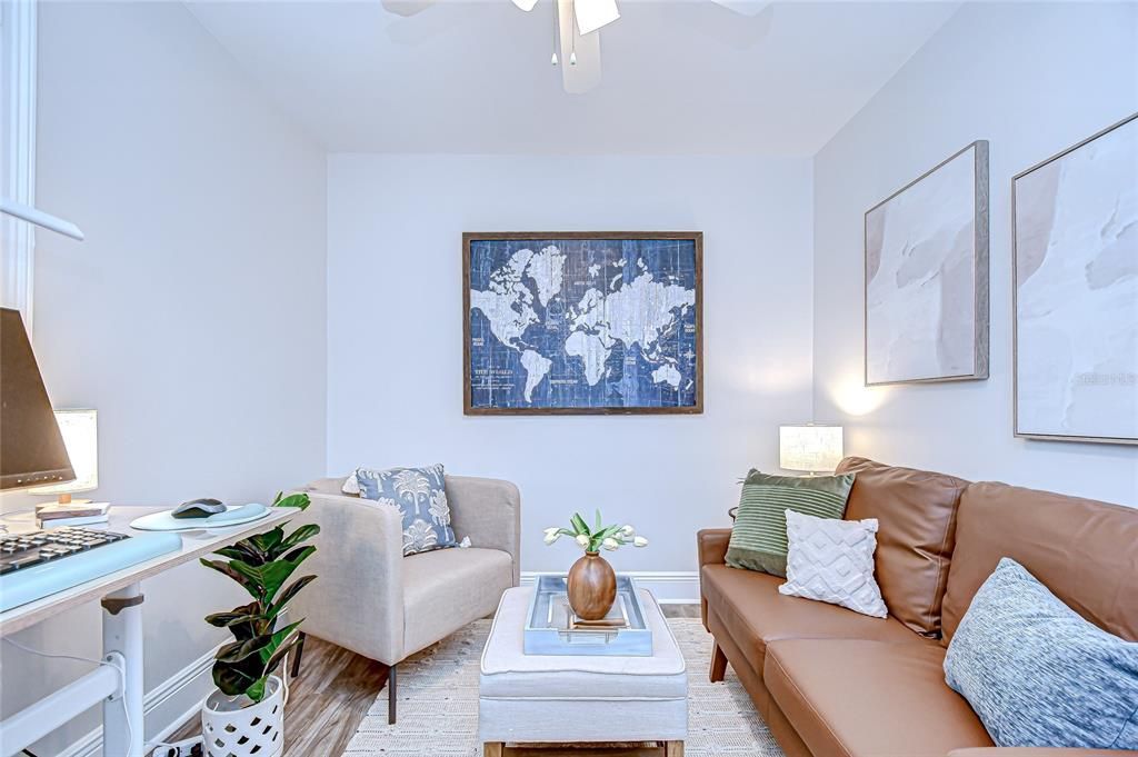 Active With Contract: $355,000 (3 beds, 1 baths, 975 Square Feet)