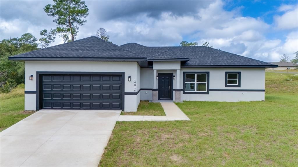 For Rent: $2,200 (4 beds, 2 baths, 1660 Square Feet)