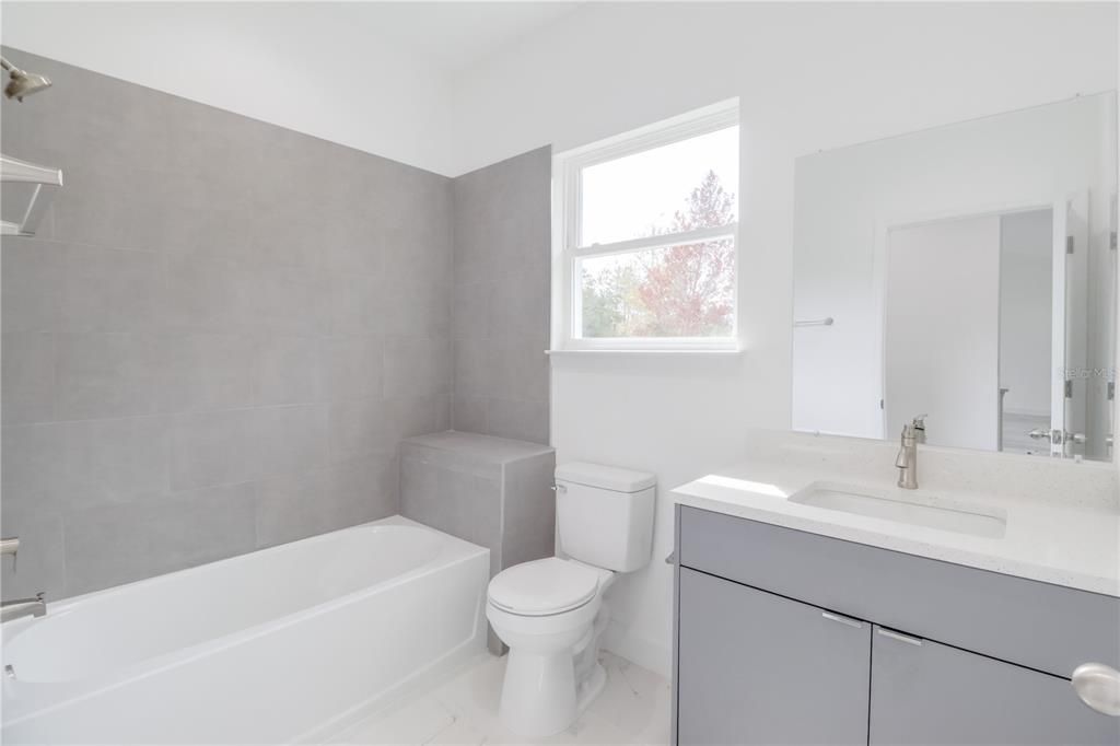 For Rent: $2,200 (4 beds, 2 baths, 1660 Square Feet)