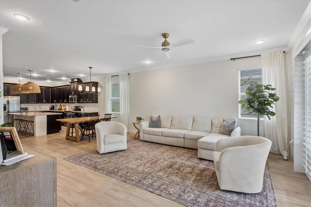 Active With Contract: $779,900 (4 beds, 2 baths, 3091 Square Feet)