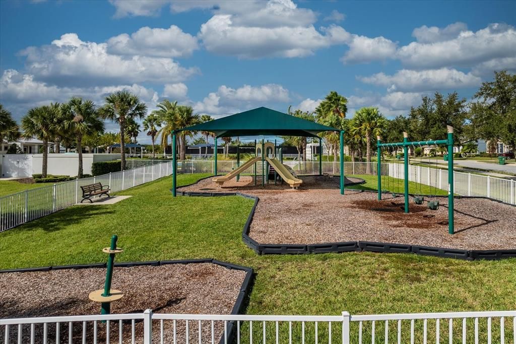 Active With Contract: $779,900 (4 beds, 2 baths, 3091 Square Feet)