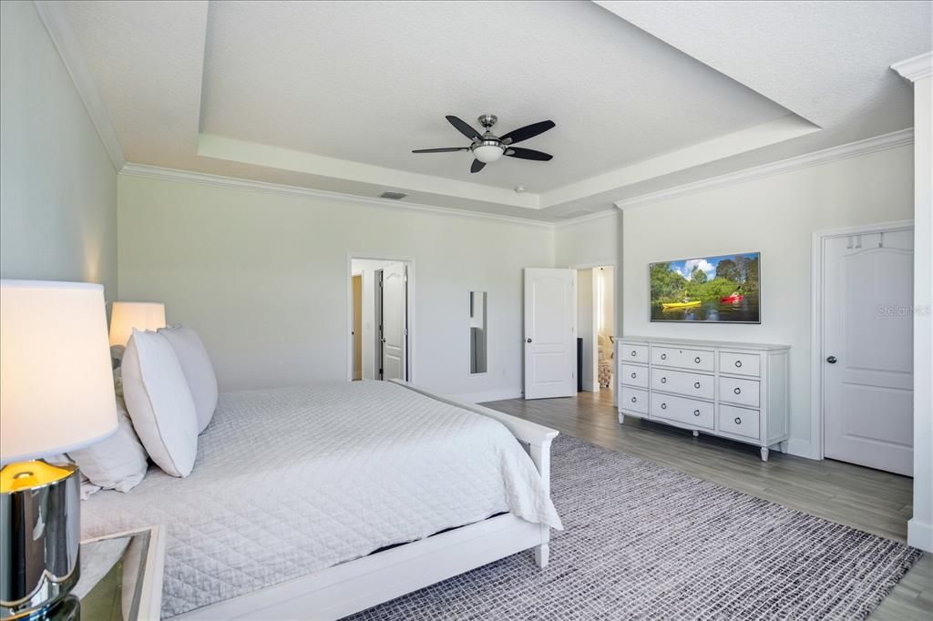 Active With Contract: $779,900 (4 beds, 2 baths, 3091 Square Feet)