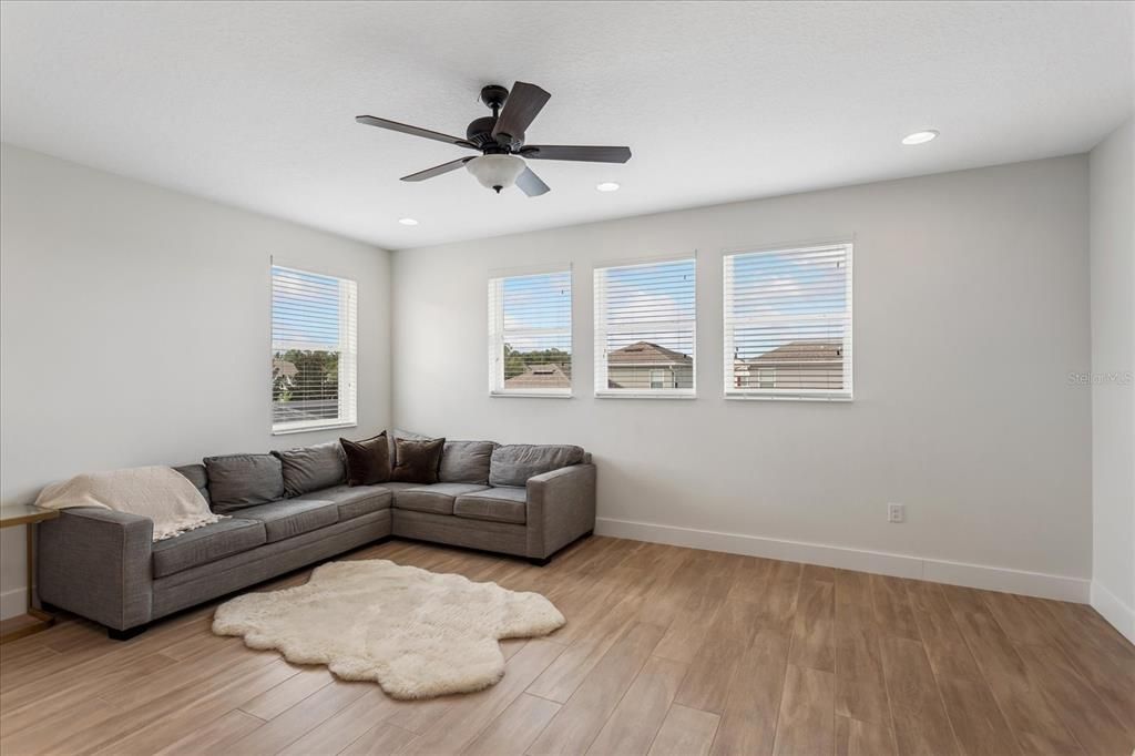 Active With Contract: $779,900 (4 beds, 2 baths, 3091 Square Feet)