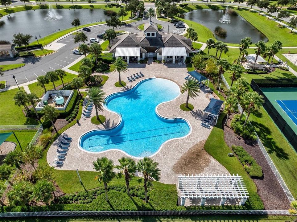 Active With Contract: $779,900 (4 beds, 2 baths, 3091 Square Feet)