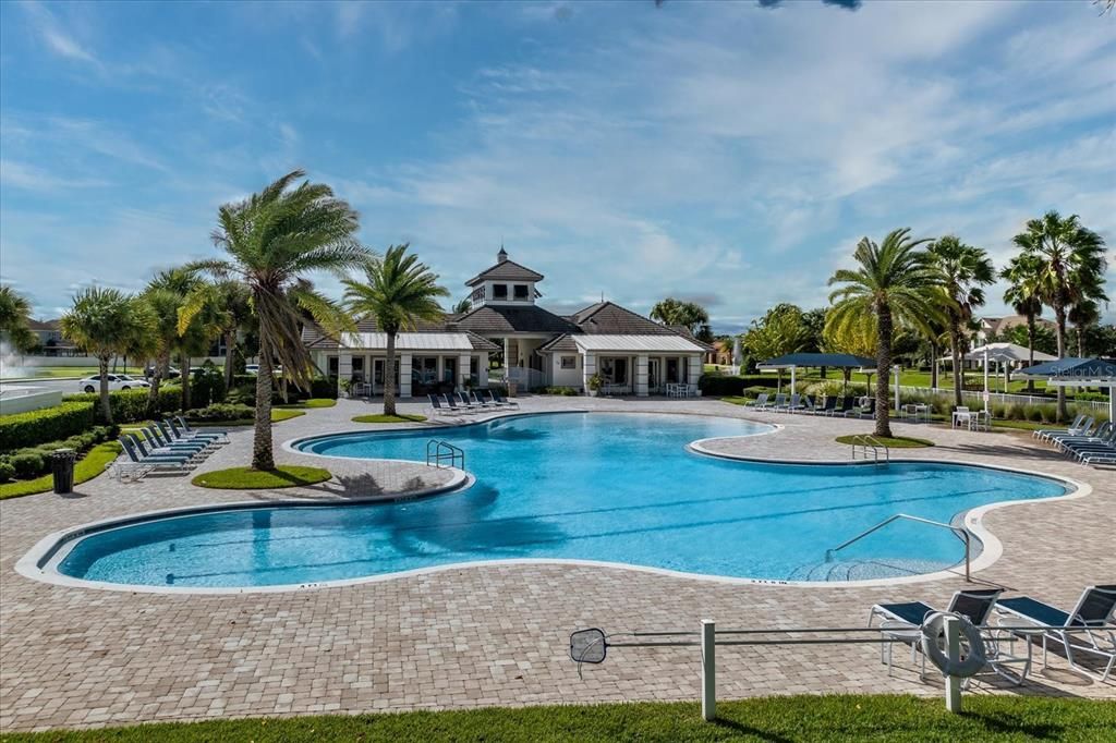 Active With Contract: $779,900 (4 beds, 2 baths, 3091 Square Feet)