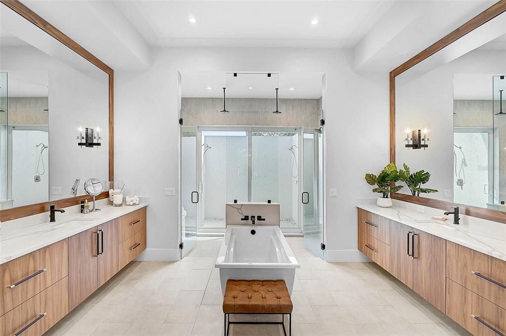 For Sale: $3,500,000 (3 beds, 3 baths, 3471 Square Feet)