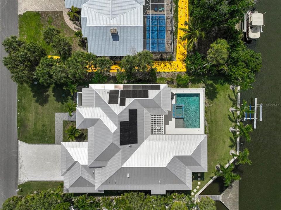 For Sale: $3,500,000 (3 beds, 3 baths, 3471 Square Feet)