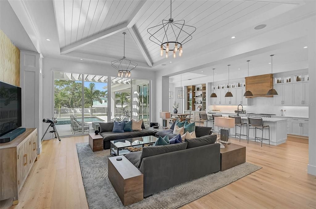 For Sale: $3,500,000 (3 beds, 3 baths, 3471 Square Feet)