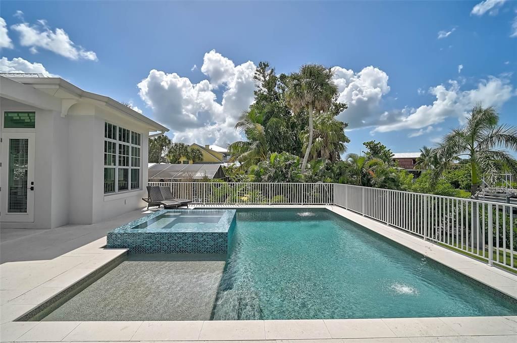 For Sale: $3,500,000 (3 beds, 3 baths, 3471 Square Feet)