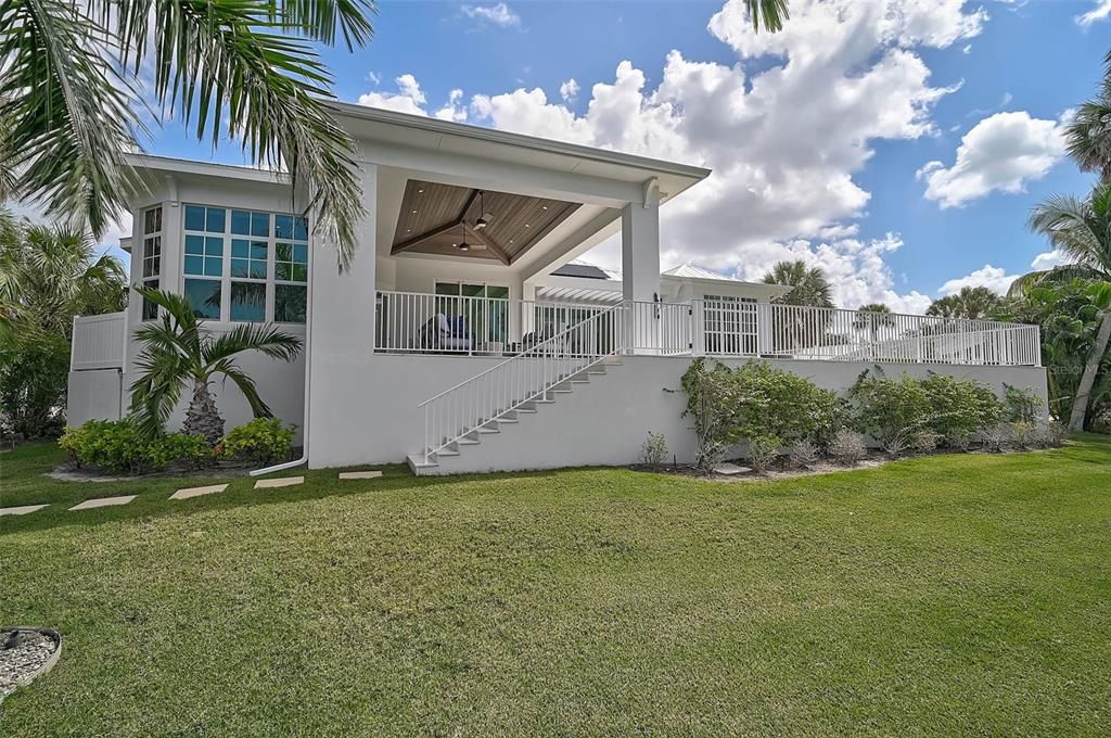 For Sale: $3,500,000 (3 beds, 3 baths, 3471 Square Feet)