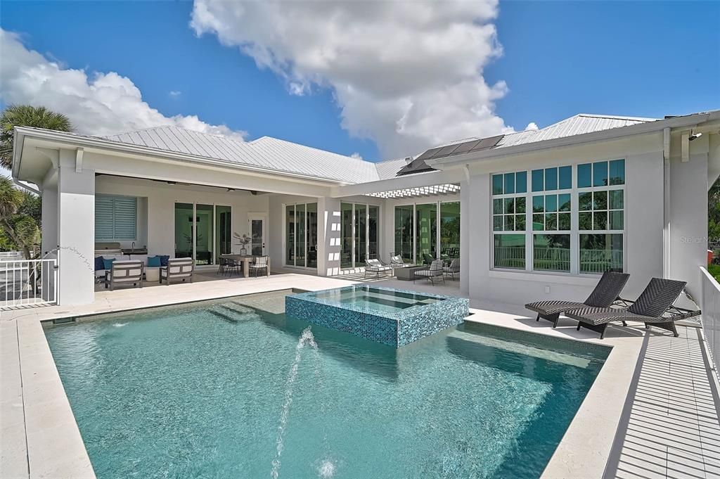 For Sale: $3,500,000 (3 beds, 3 baths, 3471 Square Feet)