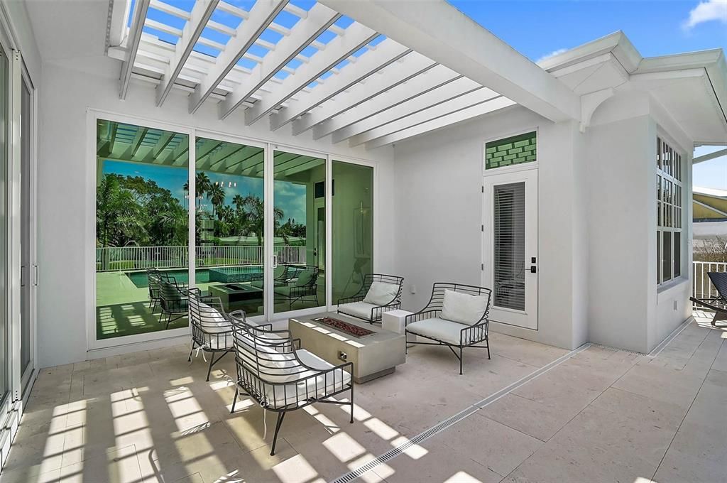 For Sale: $3,500,000 (3 beds, 3 baths, 3471 Square Feet)