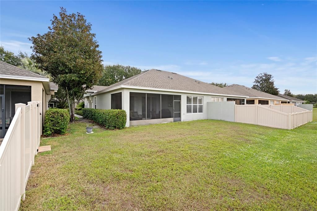 For Sale: $239,900 (2 beds, 2 baths, 1524 Square Feet)