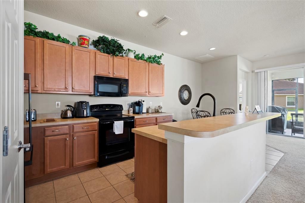 For Sale: $239,900 (2 beds, 2 baths, 1524 Square Feet)