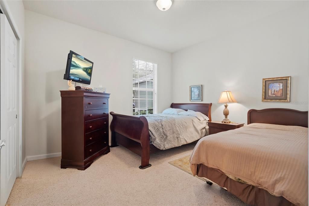 For Sale: $239,900 (2 beds, 2 baths, 1524 Square Feet)