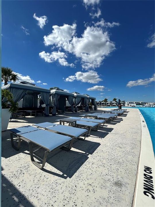 На продажу: $445,000 (4 спален, 2 ванн, 1846 Квадратных фут)