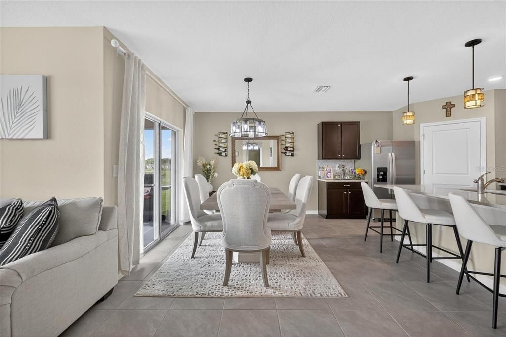 На продажу: $445,000 (4 спален, 2 ванн, 1846 Квадратных фут)