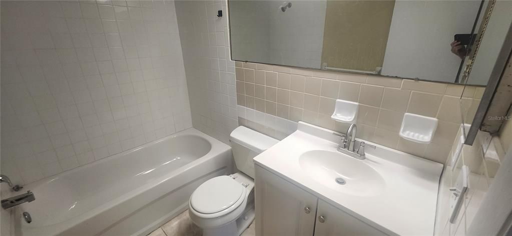 Под контрактом: $185,000 (3 спален, 2 ванн, 1762 Квадратных фут)