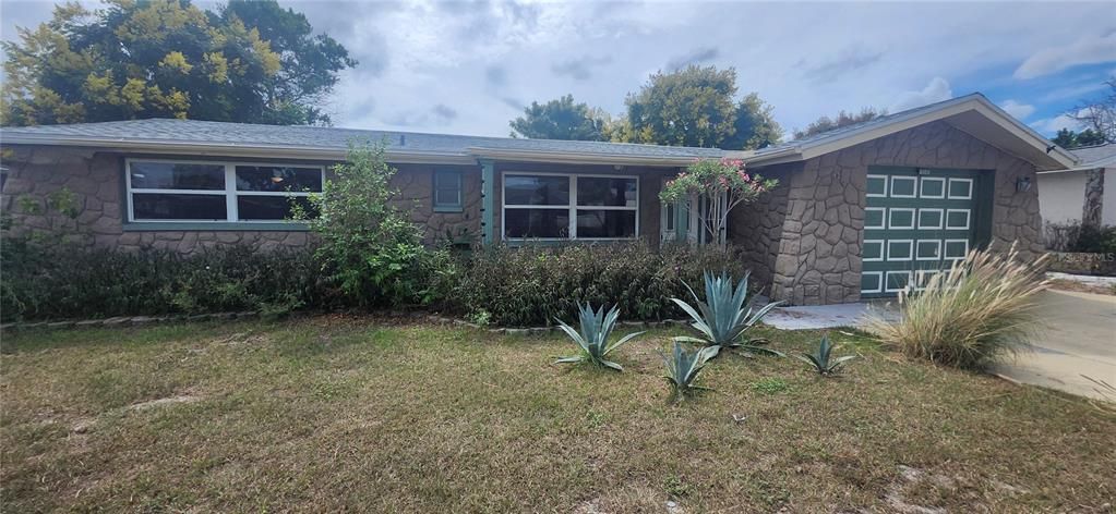 Под контрактом: $185,000 (3 спален, 2 ванн, 1762 Квадратных фут)