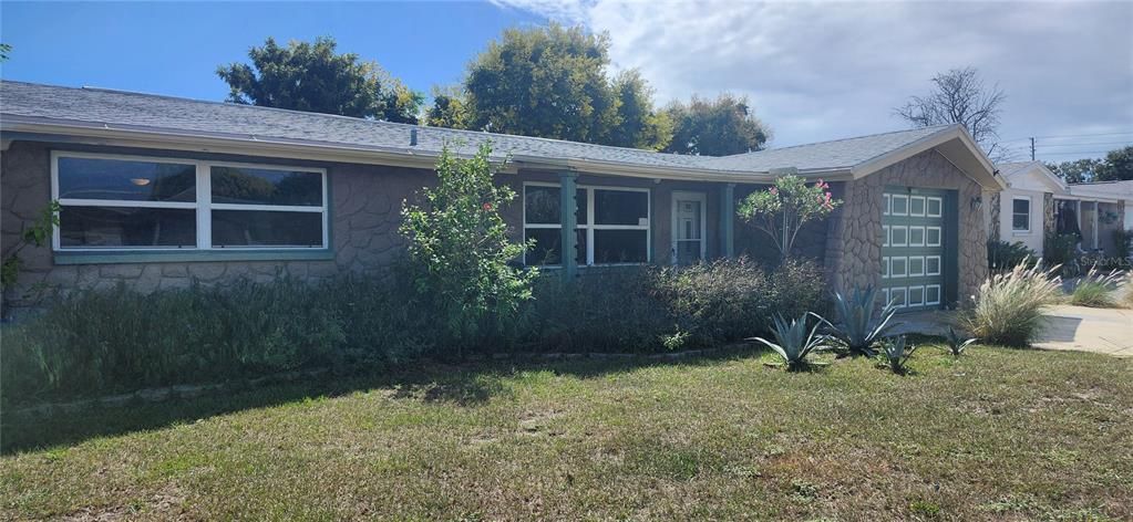 Под контрактом: $185,000 (3 спален, 2 ванн, 1762 Квадратных фут)