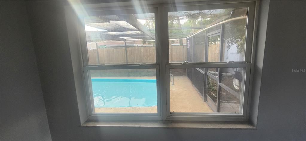 Под контрактом: $185,000 (3 спален, 2 ванн, 1762 Квадратных фут)