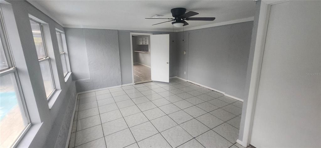 Под контрактом: $185,000 (3 спален, 2 ванн, 1762 Квадратных фут)