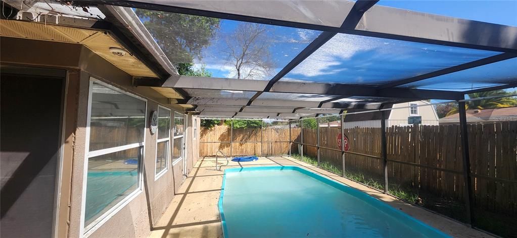 Под контрактом: $185,000 (3 спален, 2 ванн, 1762 Квадратных фут)