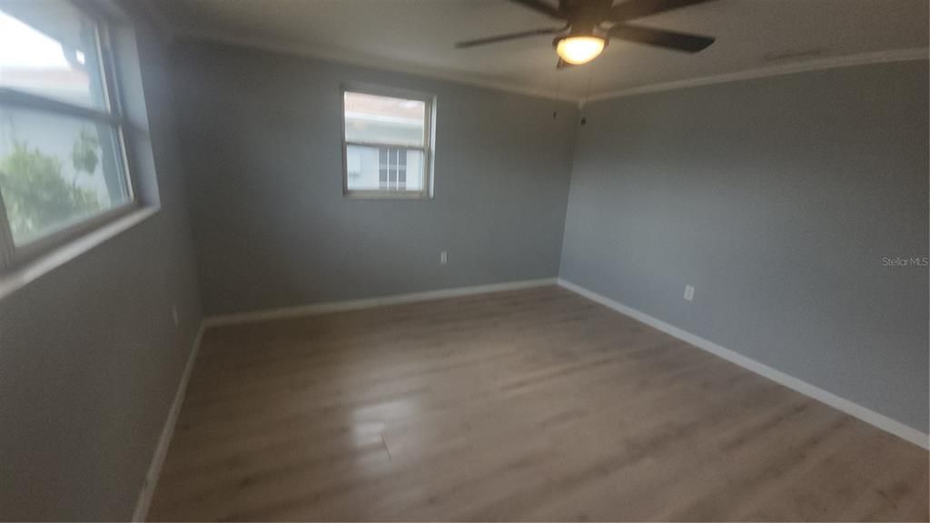 Под контрактом: $185,000 (3 спален, 2 ванн, 1762 Квадратных фут)