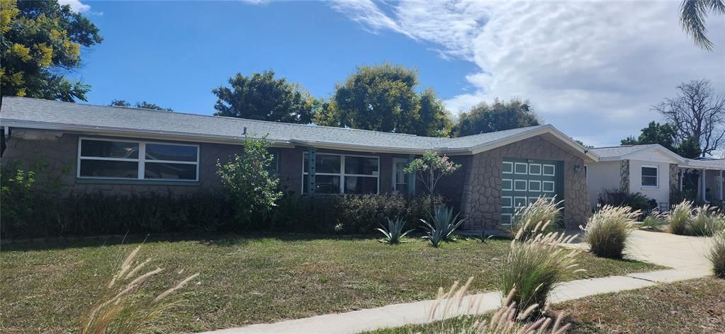 Под контрактом: $185,000 (3 спален, 2 ванн, 1762 Квадратных фут)