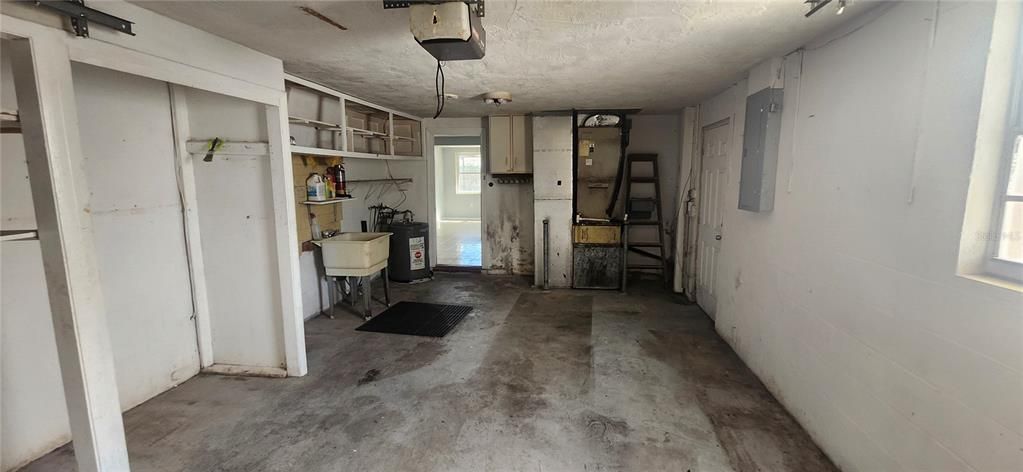 Под контрактом: $185,000 (3 спален, 2 ванн, 1762 Квадратных фут)