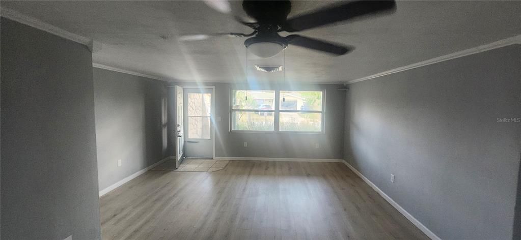 Под контрактом: $185,000 (3 спален, 2 ванн, 1762 Квадратных фут)