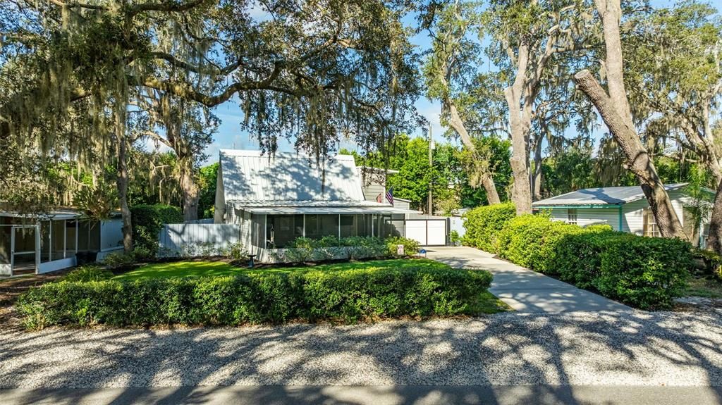 待售: $430,000 (2 贝兹, 1 浴室, 1071 平方英尺)