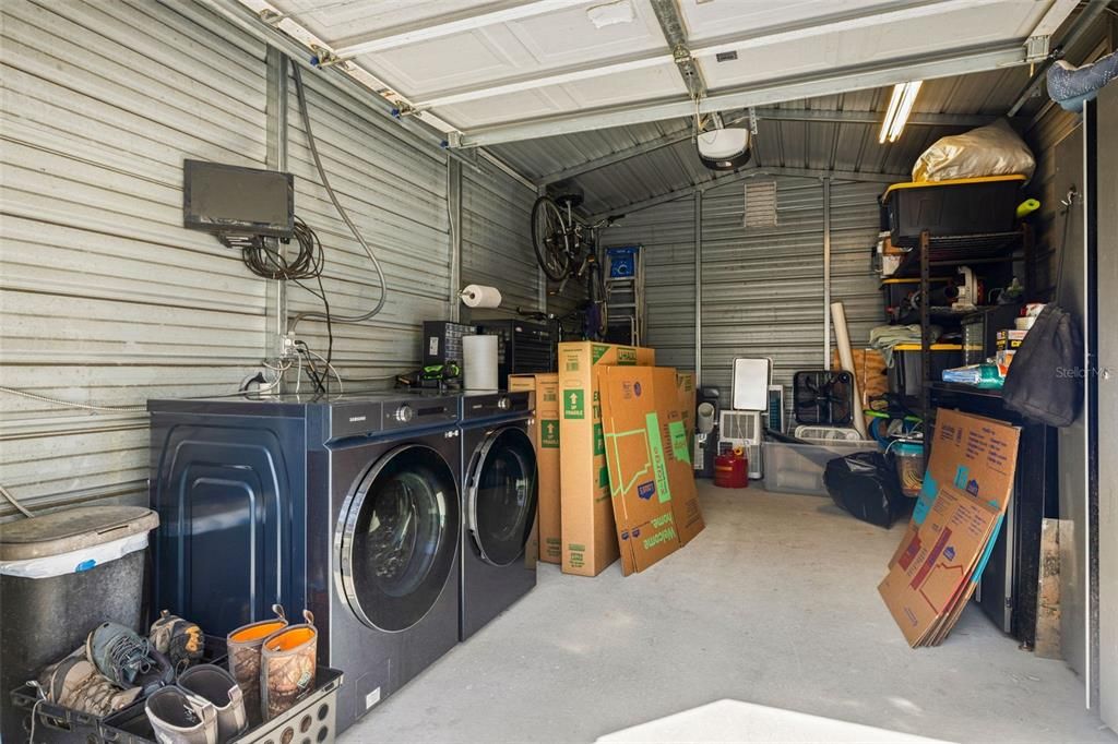 待售: $430,000 (2 贝兹, 1 浴室, 1071 平方英尺)