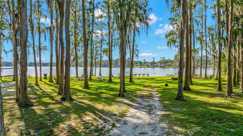 待售: $430,000 (2 贝兹, 1 浴室, 1071 平方英尺)