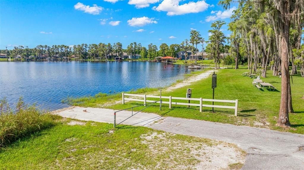 待售: $430,000 (2 贝兹, 1 浴室, 1071 平方英尺)