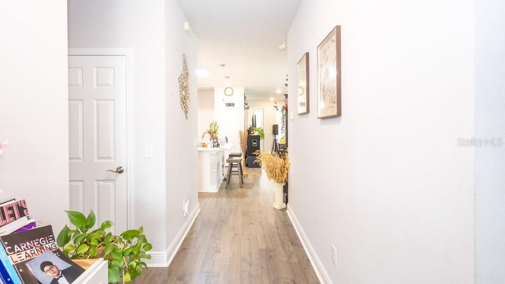 Active With Contract: $380,000 (3 beds, 2 baths, 1620 Square Feet)