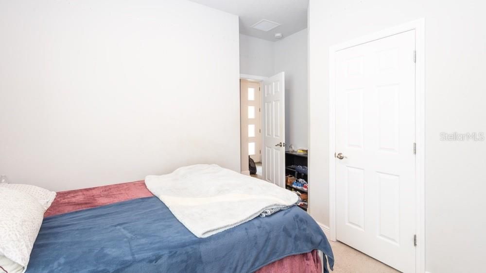 Active With Contract: $380,000 (3 beds, 2 baths, 1620 Square Feet)