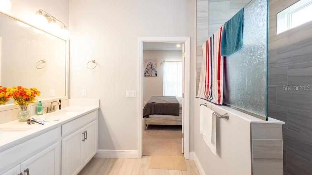 Active With Contract: $380,000 (3 beds, 2 baths, 1620 Square Feet)