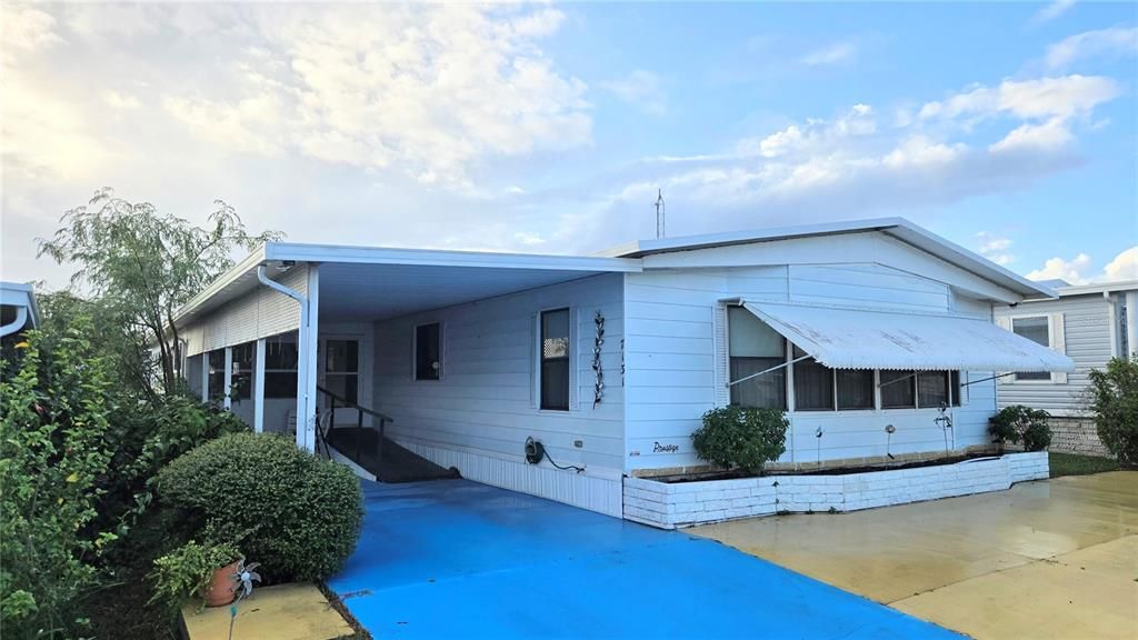 合同活跃: $159,900 (2 贝兹, 2 浴室, 1440 平方英尺)