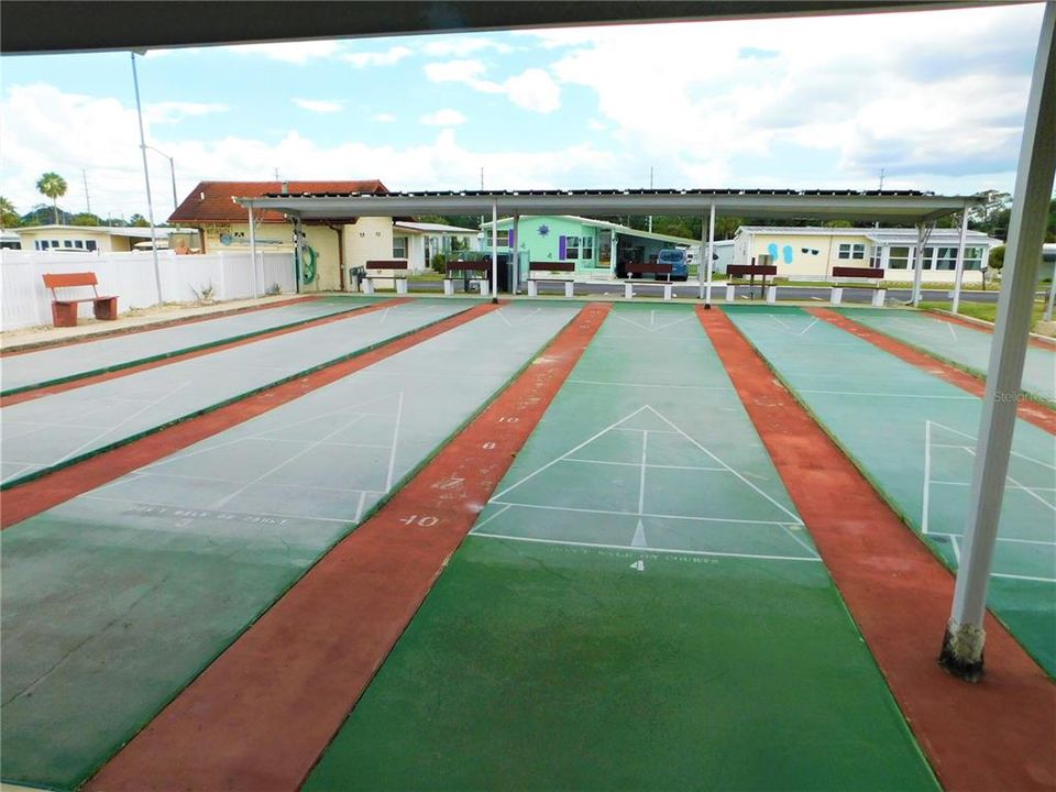 合同活跃: $159,900 (2 贝兹, 2 浴室, 1440 平方英尺)