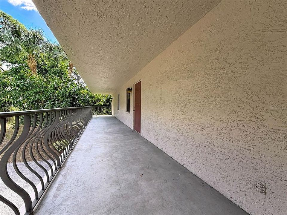 待售: $390,000 (2 贝兹, 2 浴室, 1550 平方英尺)