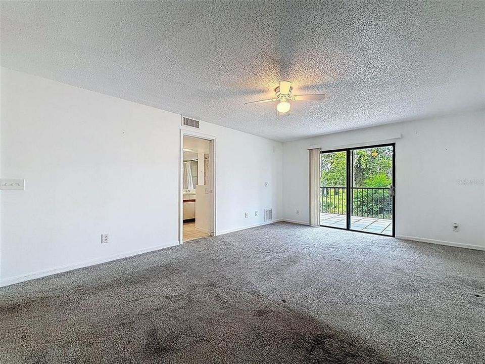 待售: $390,000 (2 贝兹, 2 浴室, 1550 平方英尺)