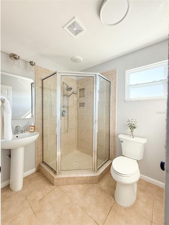 For Sale: $849,900 (4 beds, 3 baths, 2340 Square Feet)