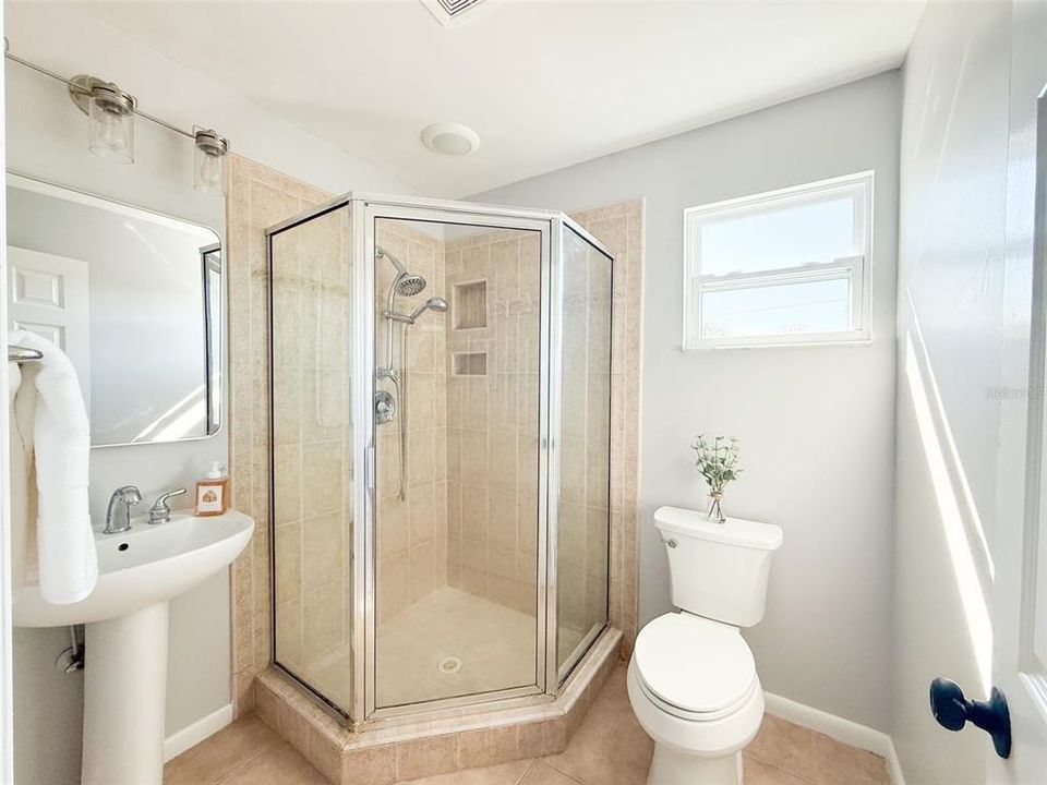 For Sale: $849,900 (4 beds, 3 baths, 2340 Square Feet)