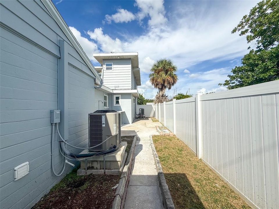 For Sale: $849,900 (4 beds, 3 baths, 2340 Square Feet)