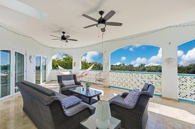 На продажу: $1,595,000 (4 спален, 3 ванн, 3688 Квадратных фут)