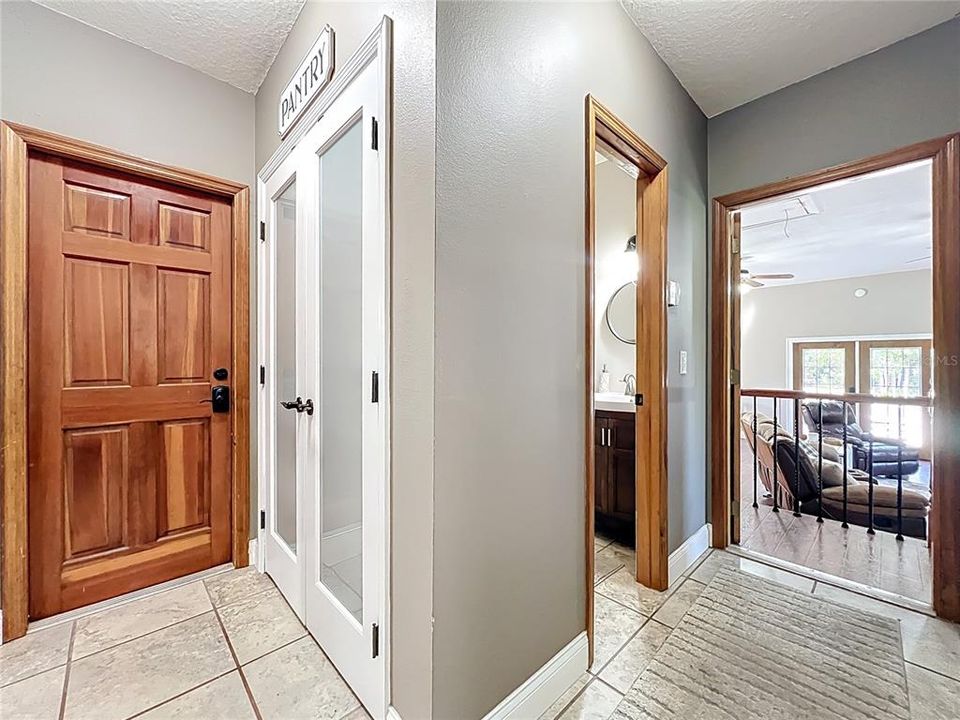 На продажу: $1,100,000 (3 спален, 2 ванн, 2939 Квадратных фут)