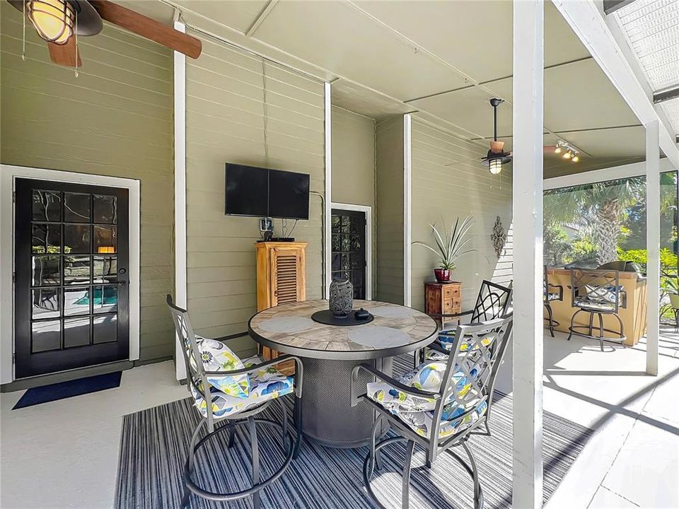 На продажу: $1,100,000 (3 спален, 2 ванн, 2939 Квадратных фут)