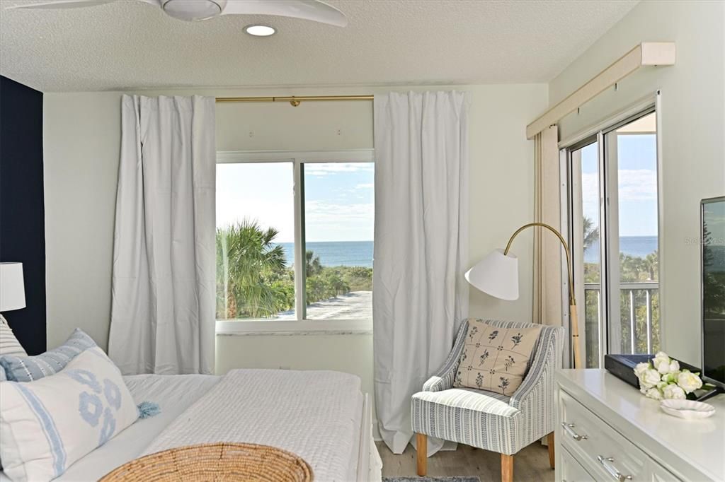 出租: $10,000 (2 贝兹, 2 浴室, 1115 平方英尺)